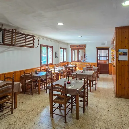 Hostel Coll De Port