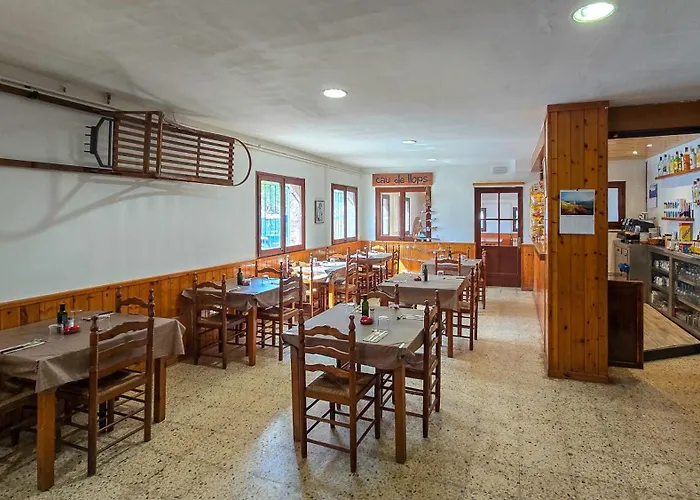Hostel Coll De Port