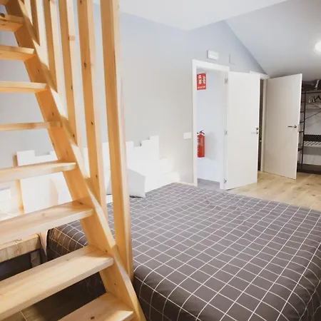 Coll De Port Ostello